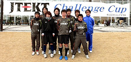 審判に参加したサッカー部員