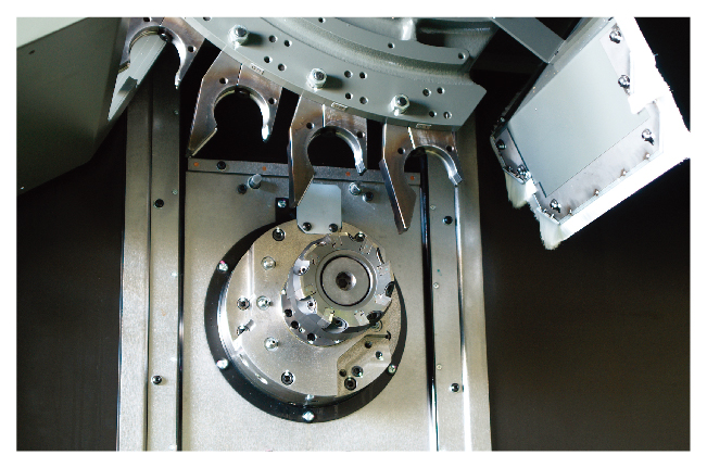 Direct magazine tool change method improving the reliability of tool change