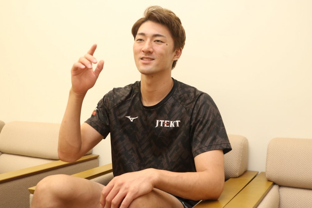 インタビューカット.JPG