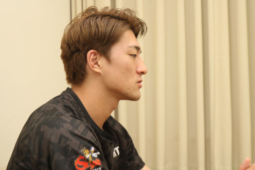 横顔.JPG